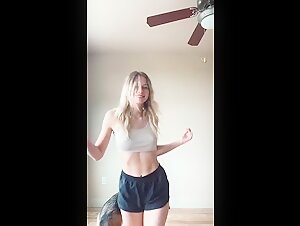 TikTok Girl with sexy nipples